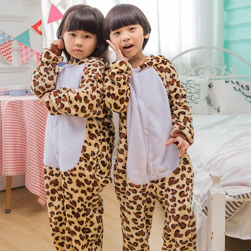 

Kids Leopard Bear Pajamas Anime Costume Carton Animal Onesie For Boys/Girls Cosplay Pajamas Children Sleepwear