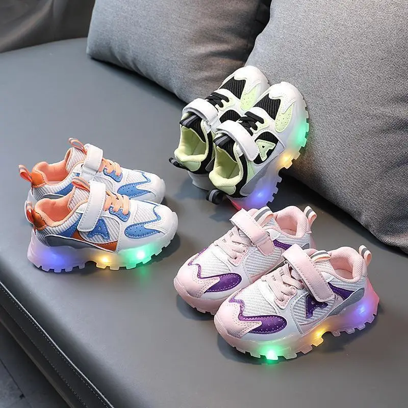 

Girls Glowing Shoes for Kids Children Luminous Chunky Sneakers with LED Lights Boys Light Up Non-slip Toddler Shoes for Baby SN0