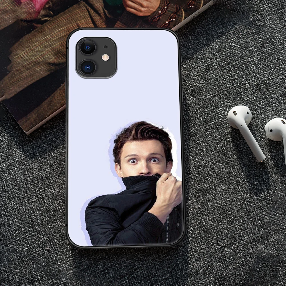 

Tom Holland Phone Case Cover Hull For iphone 5 5s se 2 6 6s 7 8 12 mini plus X XS XR 11 PRO MAX black Back 3D Funda Pretty Cover