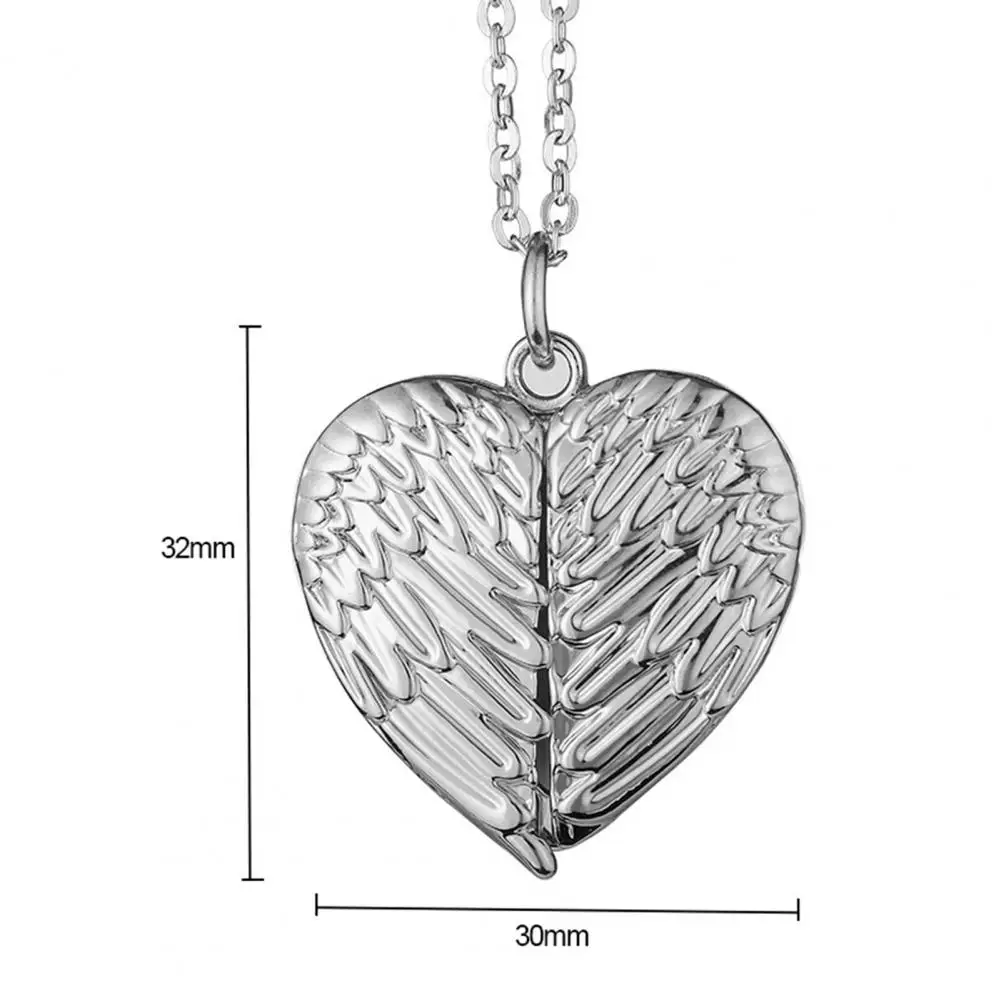 

Hot Sales Necklace Pendant Angel Wing Pattern Lockable Photo Blank Alloy Love Shape Angel Wing Chain Necklace for Women