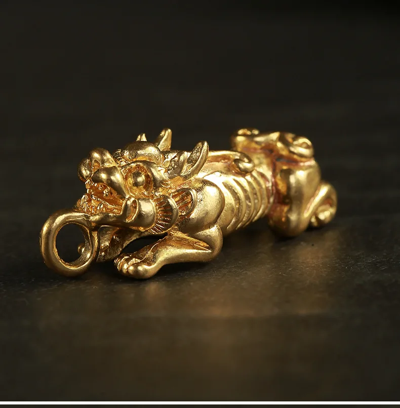 

Antique Brass Chinese mythological mascot brave troops Key chain ring Pendant ornament Miniature Fitting Keychain Pendant a0289