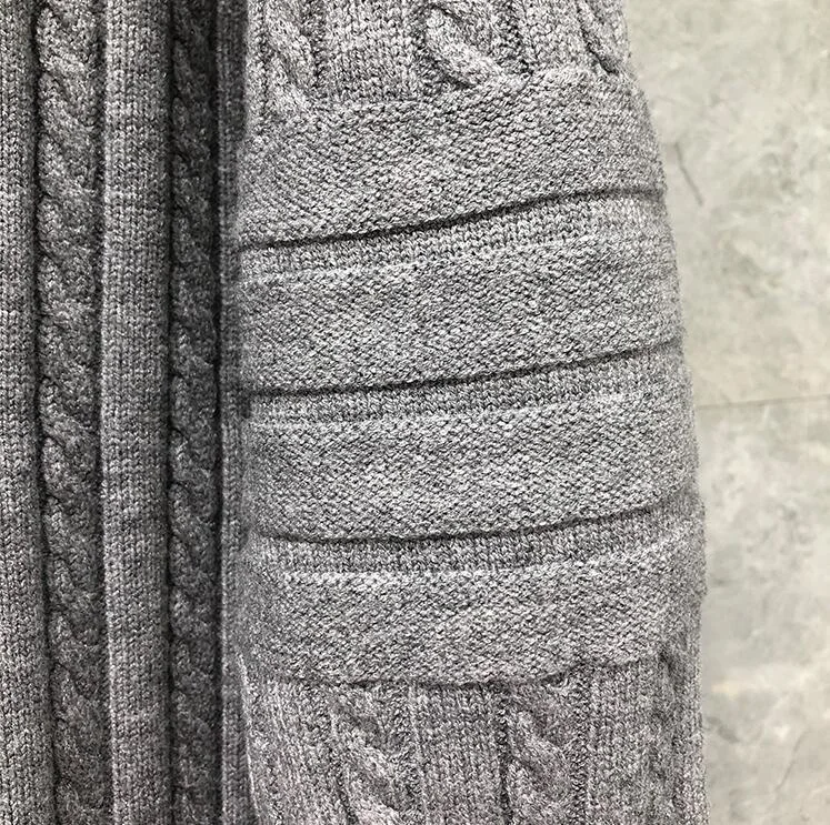 

2021 Fashion Brand Sweaters Men Slim Fit O-Neck Pullovers Clothing Striped Wool Cotton Solid Thick Winter Casual Coat