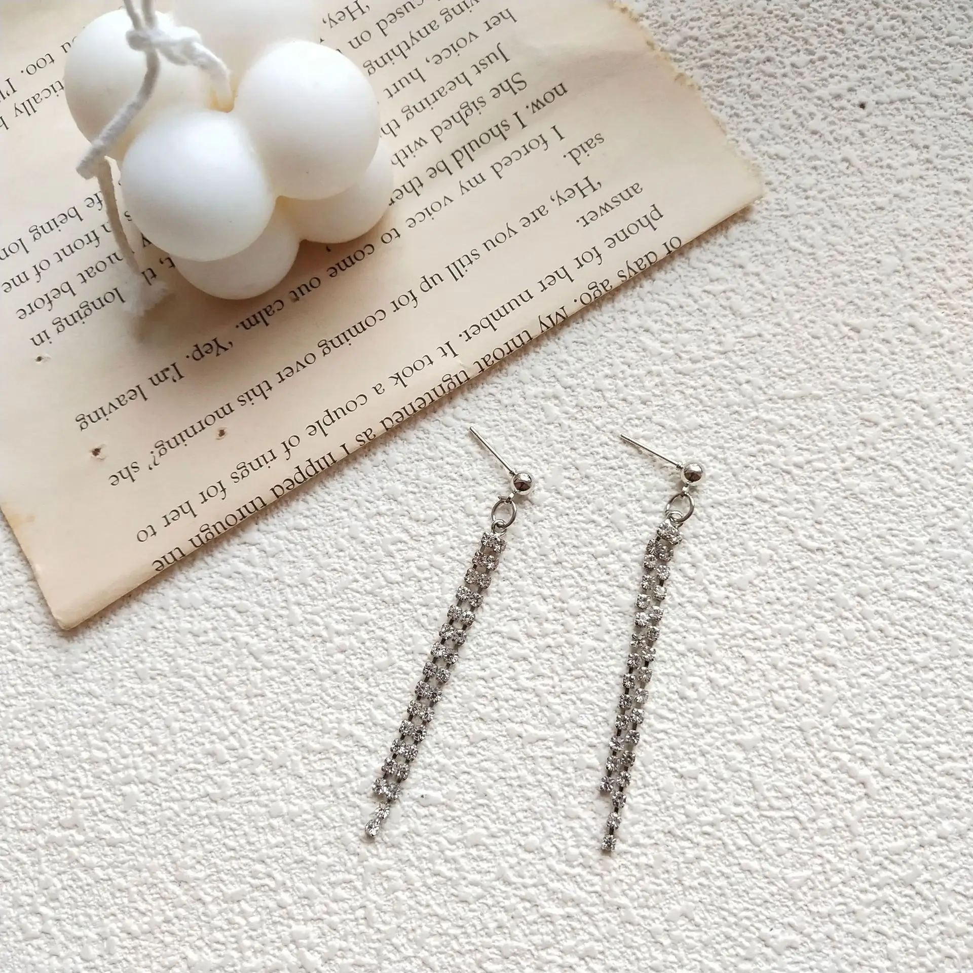 

Cute Earrings for Women 2021 Trend Simple Chain Tassel Shiny Long Drop Earrings Fashion Jewelry Gifts for The New Year