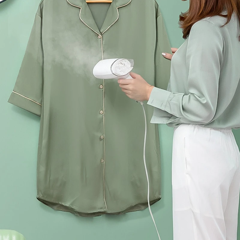 Электрический портативный складной отпариватель для одежды с мерной чашкой