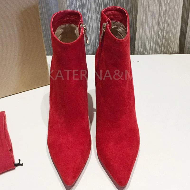 

Женские ботильоны из натуральной кожи, на тонком высоком каблуке, с острым носком