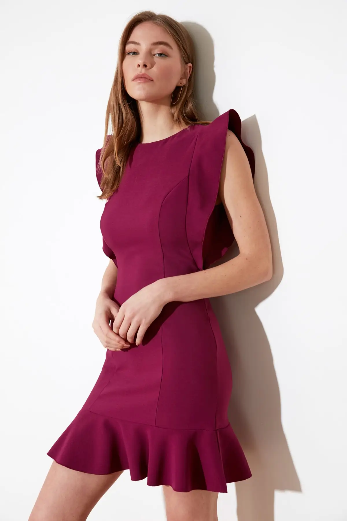 Черное платье с оборками Trendyol TWOSS19XB0075 | Женская одежда