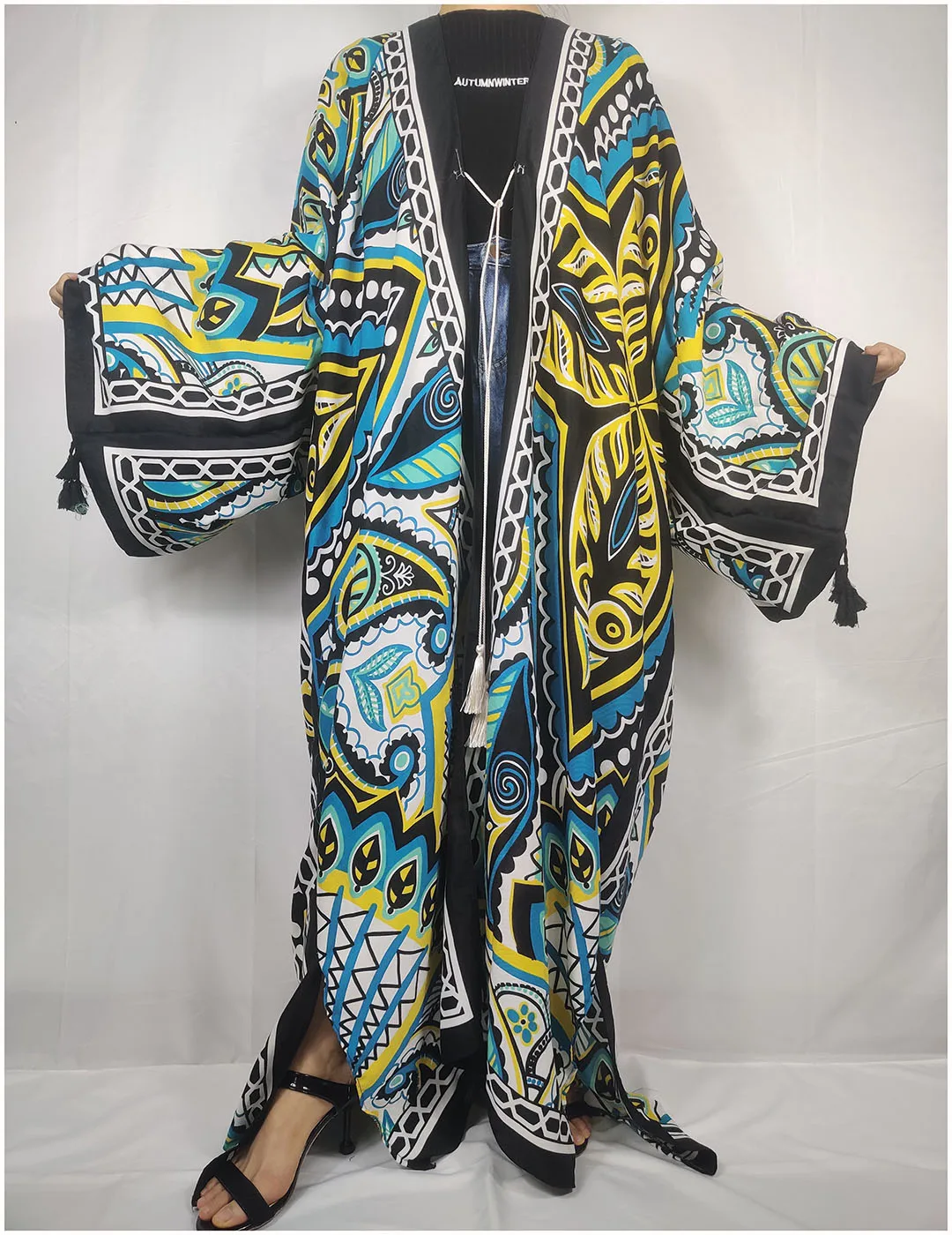 

Middle East 2021 Autumn Summer Cotton Cardigan For Women Oversize Bohemian Muslim Ramdan Beach Kimonos Robe For Lady