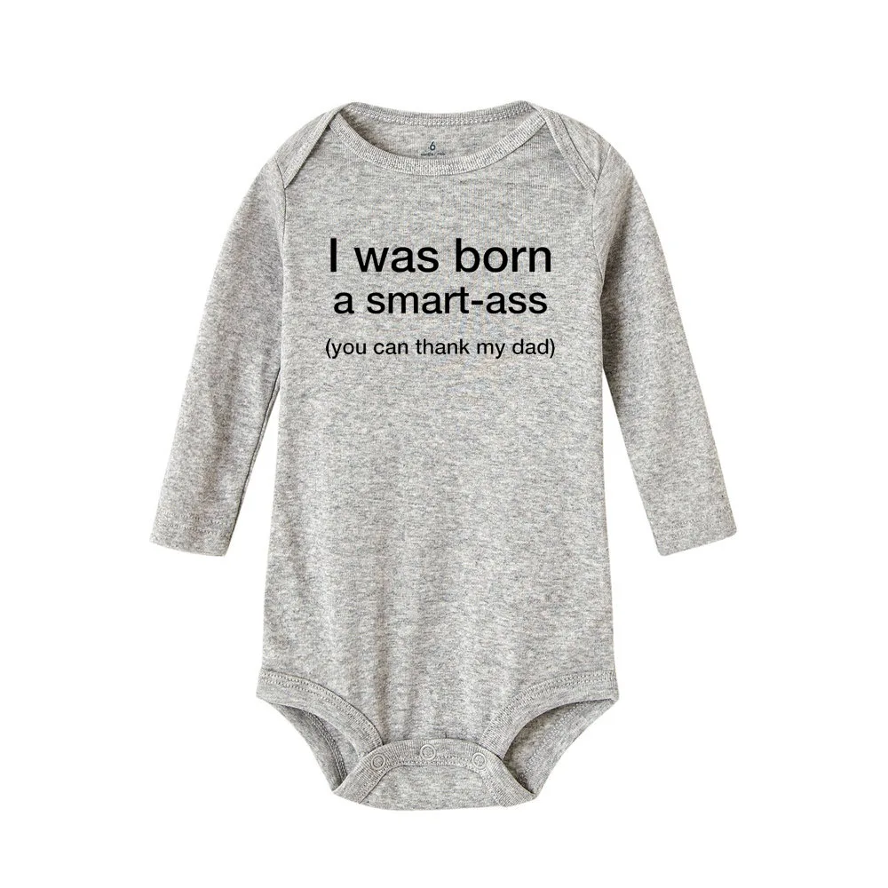 Детские комбинезоны с забавными надписями «I Was Born A Smart-ass», осенняя хлопковая одежда, комбинезон для новорожденных мальчиков и девочек, комбинезон с длинными рукавами