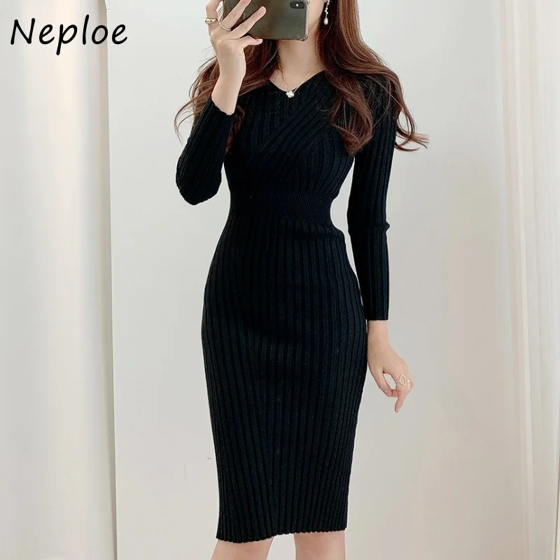 Женское трикотажное платье с V-образным вырезом длинным рукавом | Женская одежда