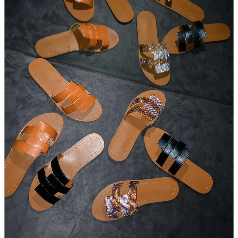 

2020 New Women's Slippers Casual Flat Bottom Open Toes Outside Women Shoes Bling Simulation Rhinestone Female Sandals Plus Size