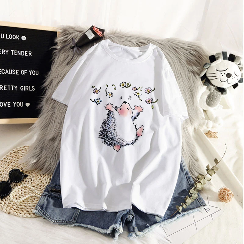 

New T-shirt Female Hedgehog with Dandelion Tshirt Summer Tee Shirt Easy short-sleeved female T-shirtMatching Round Neck T-shirts