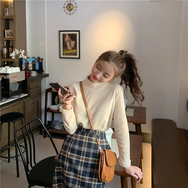 Черная Женская зимняя верхняя одежда с высоким воротником футболка длинным