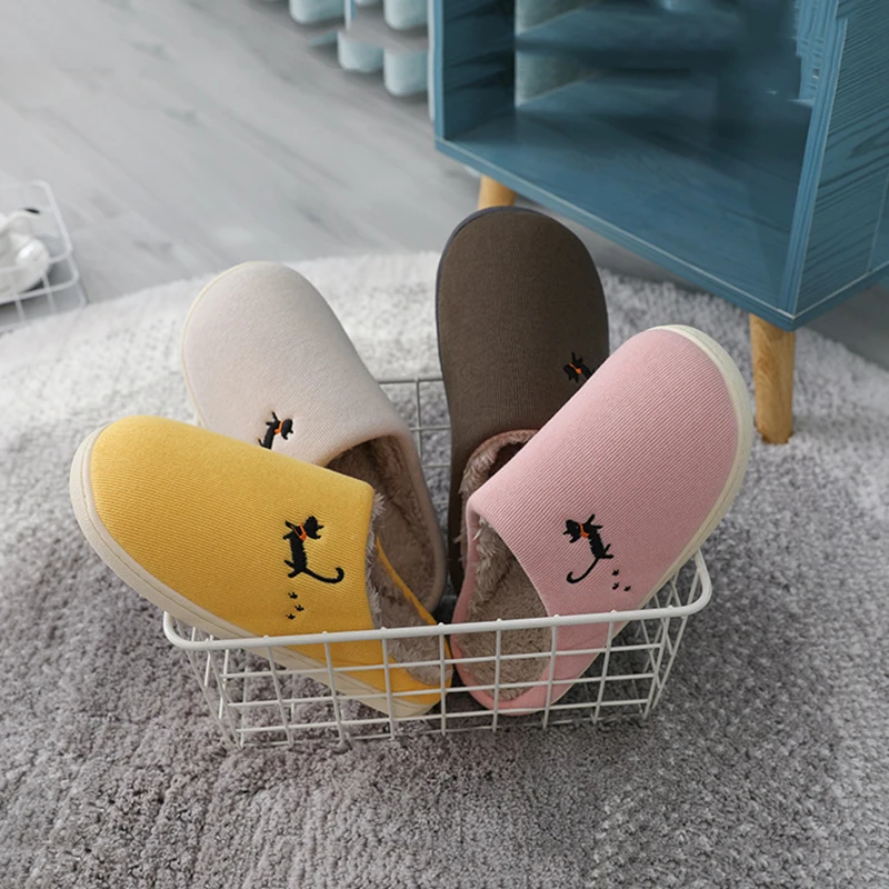 

Women's Winter Slippers Cute Cartoon Cat Women Warm Plush Woman Slip On Flat Female Soft Shoes Ladies Comfortale House Shoe 2020