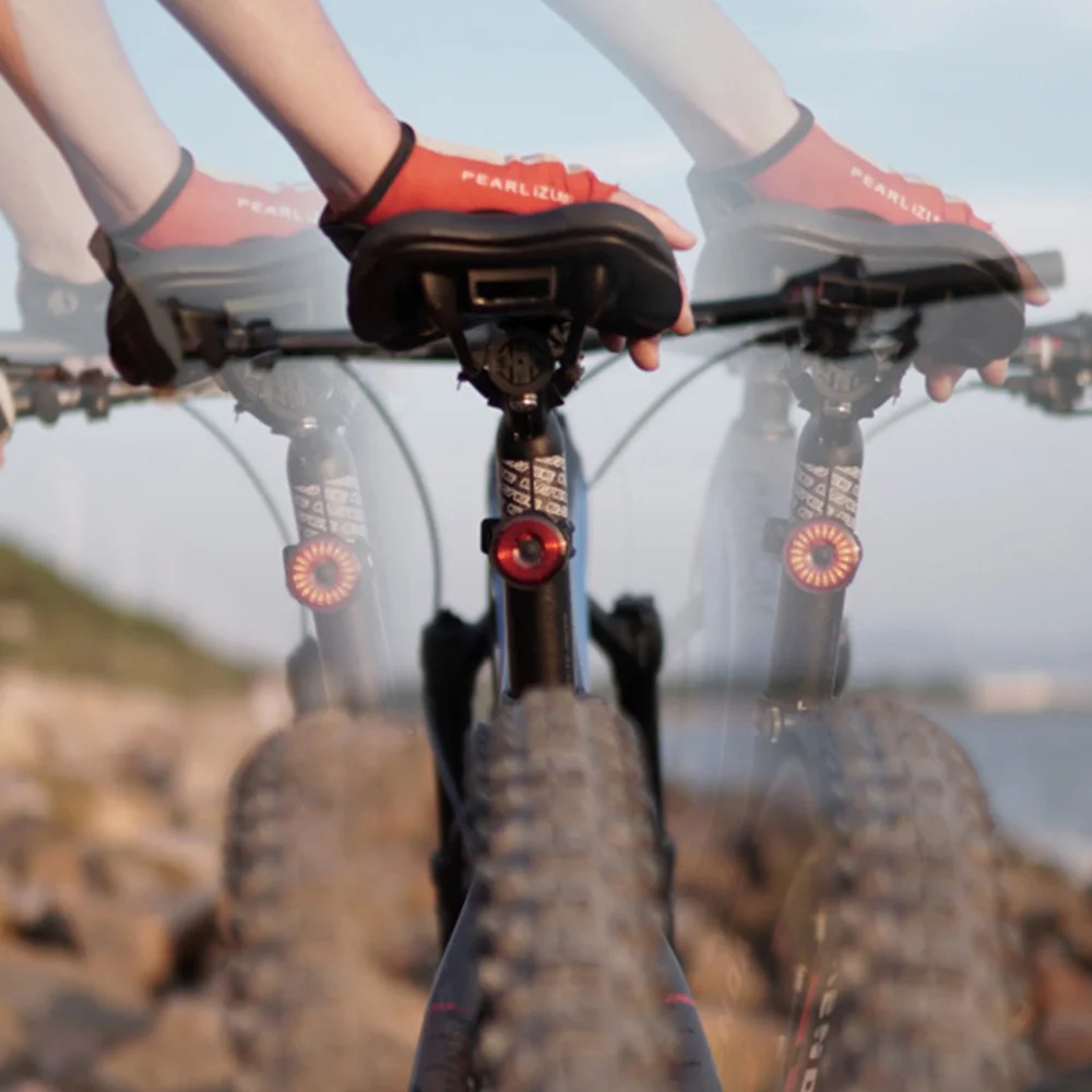 

GUB 065 Bike Lights USB Rechargeable Bicycle Rear Light Cycling Safety LED Back Lamp Brake Sensing Waterproof Bicycle Taillight