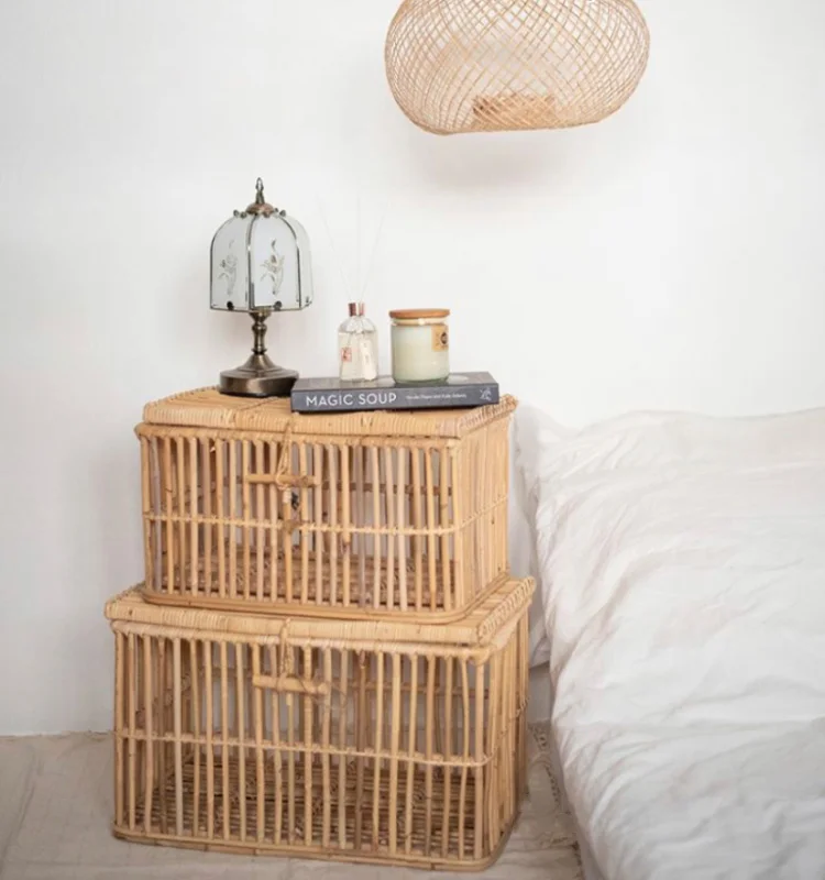 

Eco-Friendly house ornaments Shelf baskets Hand-woven rectangular rattan storage basket with lid, debris storage box