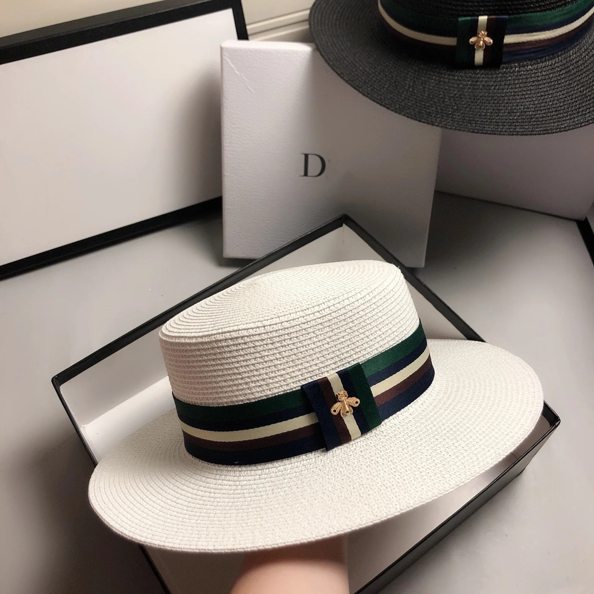 

New Summer Women's Boater Beach Hat Wide Side Female Casual Panama Hat Lady Classic Flat Bowknot Straw Sun Hat Women Fedora
