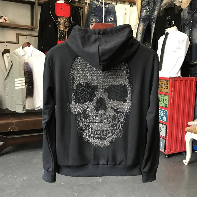 

Hoodies & Sweatshirts