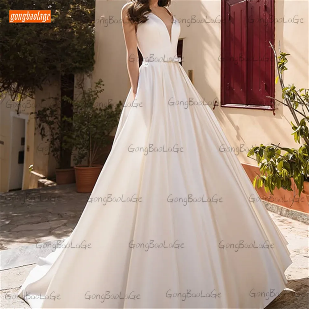 

Fashionable White wedding gowns 2021 abito da sposa Sleeveless Satin Appliques V Neck vestido de noiva Custom Made Bride Dresses