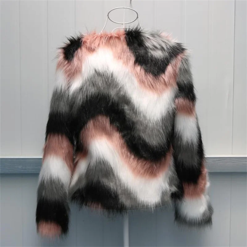 Faux fur jacket women's autumn winter new korean whole leather imitation fox fur clothes round collar short coats large