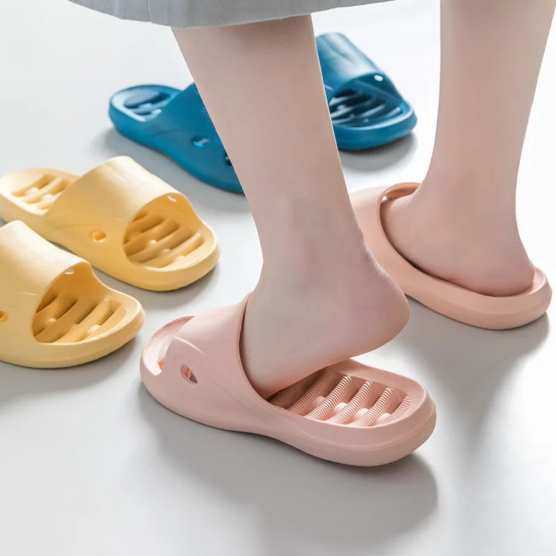 Bathroom Slippers Shower Sandal Summer Slide Weep Hole EVA Non-Slip Light Indoor Soft Sole Slide Women Men Flip Flops Pool Shoes