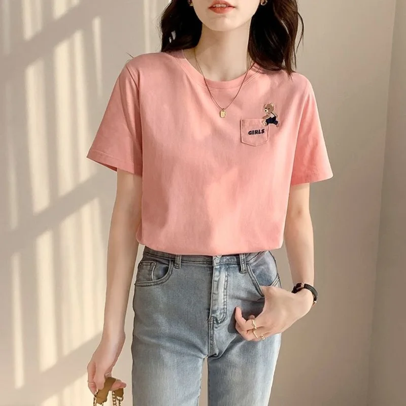 

Cartoon Embroidery Pockets Little Bear Short Sleeve Cotton T-Shirts Women 2021 Summer O-Neck Tshirt Lady Fashion Pink Brand Tops