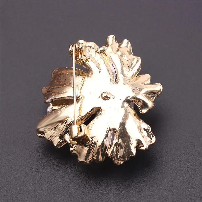 Элегантная булавка в виде цветка розы Модная бижутерия с жемчугом розовая