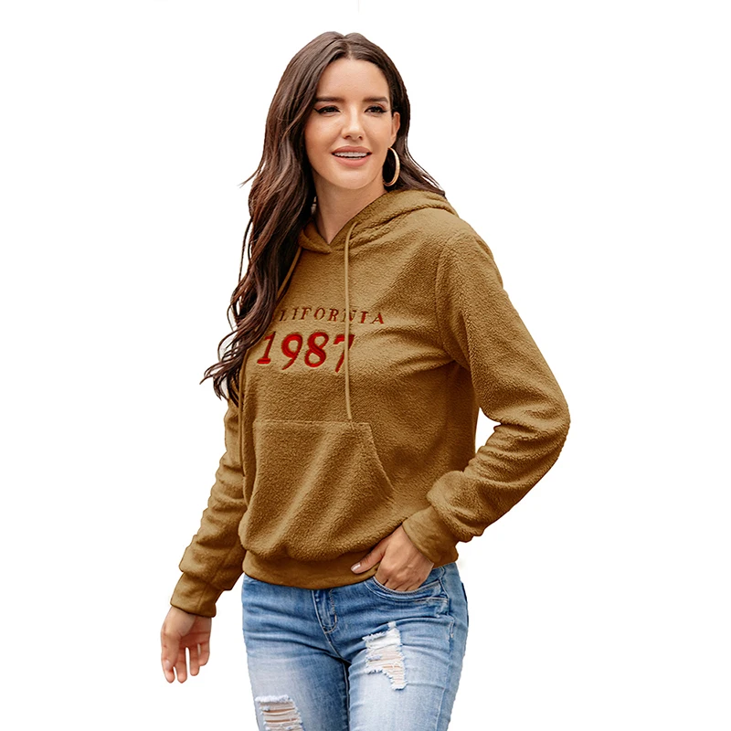 Женская толстовка с вышитыми буквами CINESSD серая капюшоном и длинным рукавом топы