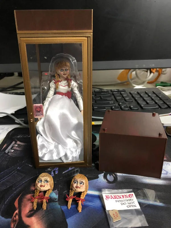 Фигурка NECA Ultimate Annabelle возвращается домой 18 см 7 дюймов