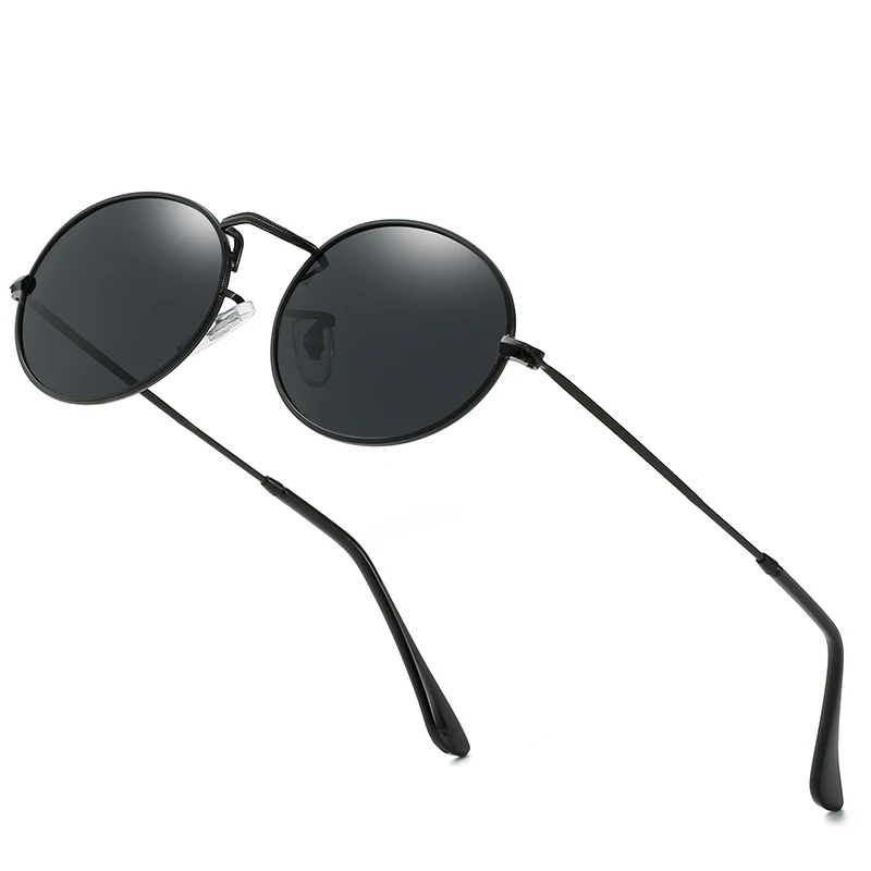 

Солнцезащитные очки поляризационные для мужчин и женщин, классические винтажные солнечные аксессуары в круглой оправе, с чёрными линзами, ...