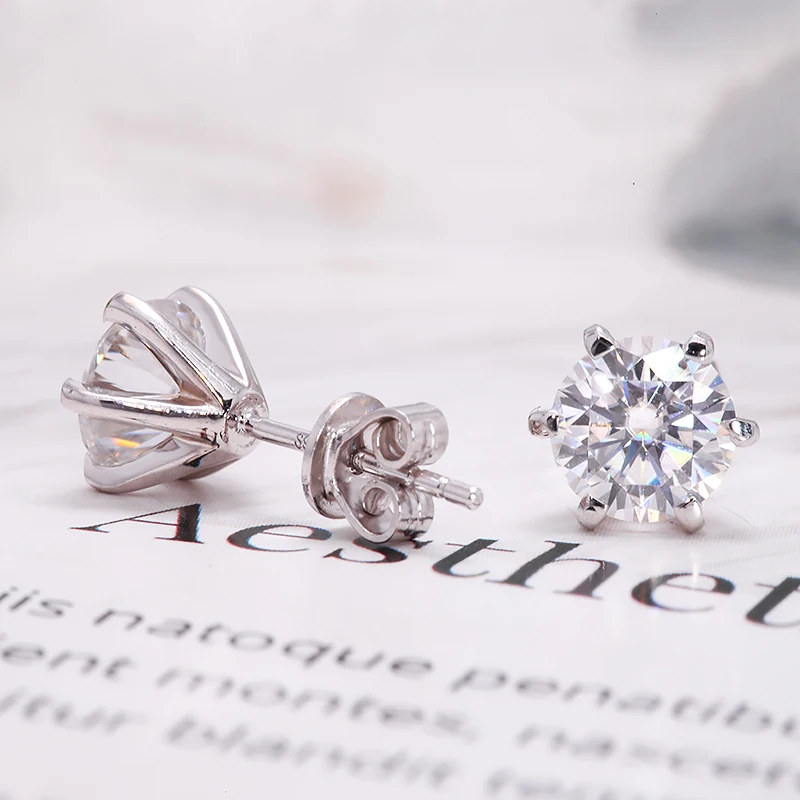 Круглый бриллиант AEAW с муассанитом всего карата|Серьги-гвоздики| |