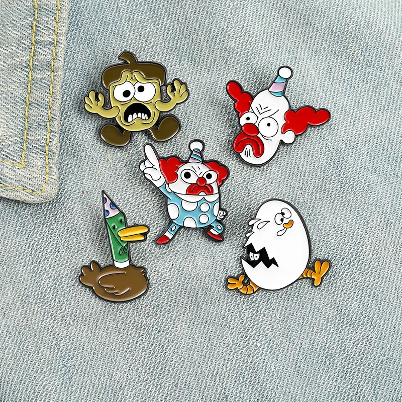 

Cute Cartoon Enamel Brooches Cute Clown Head Shape Brooch Duck Goose Jewelry Gift Women Child Badge Pin Shirt Jackets Lapel Badg