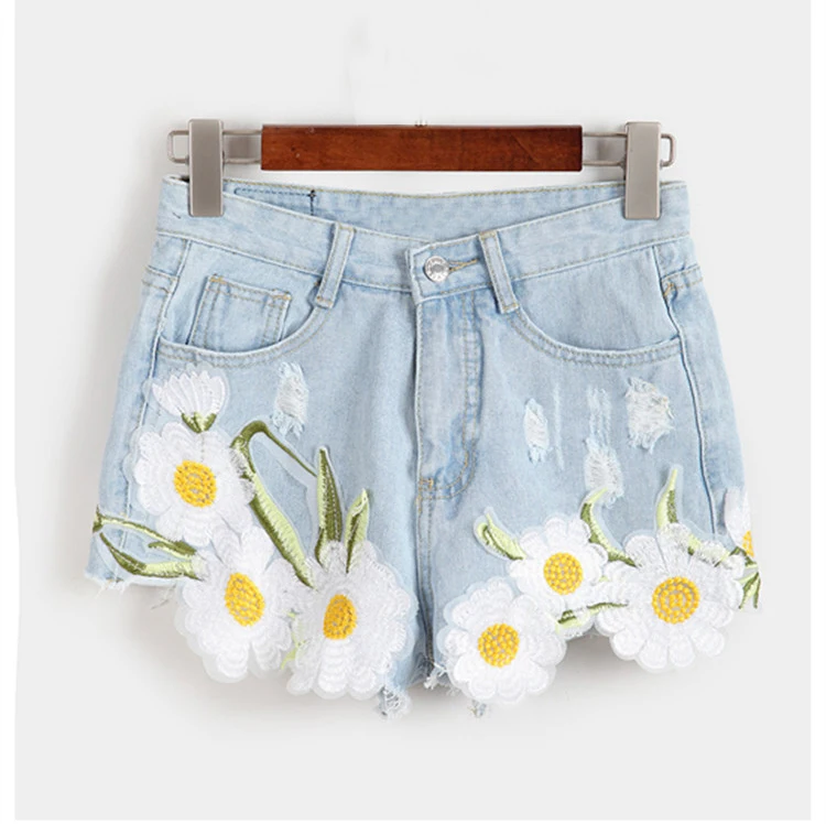 

Y2k Vintage Embroidered Shorts Streetwear Hipster Frayed Denim Shorts Female Kawaii Raw Edge Daisy Flower Wide-leg Shorts Women
