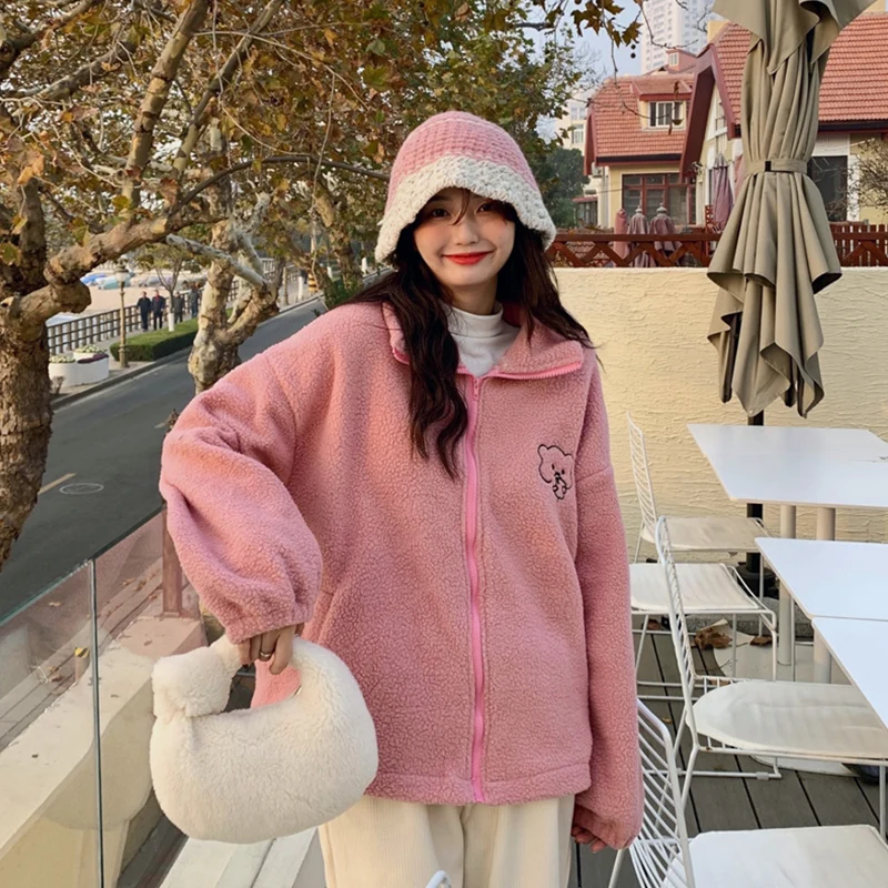 

Winter new casual girls loose lazy wind fashion Joker lovely embroidered imitation lambswool coat top