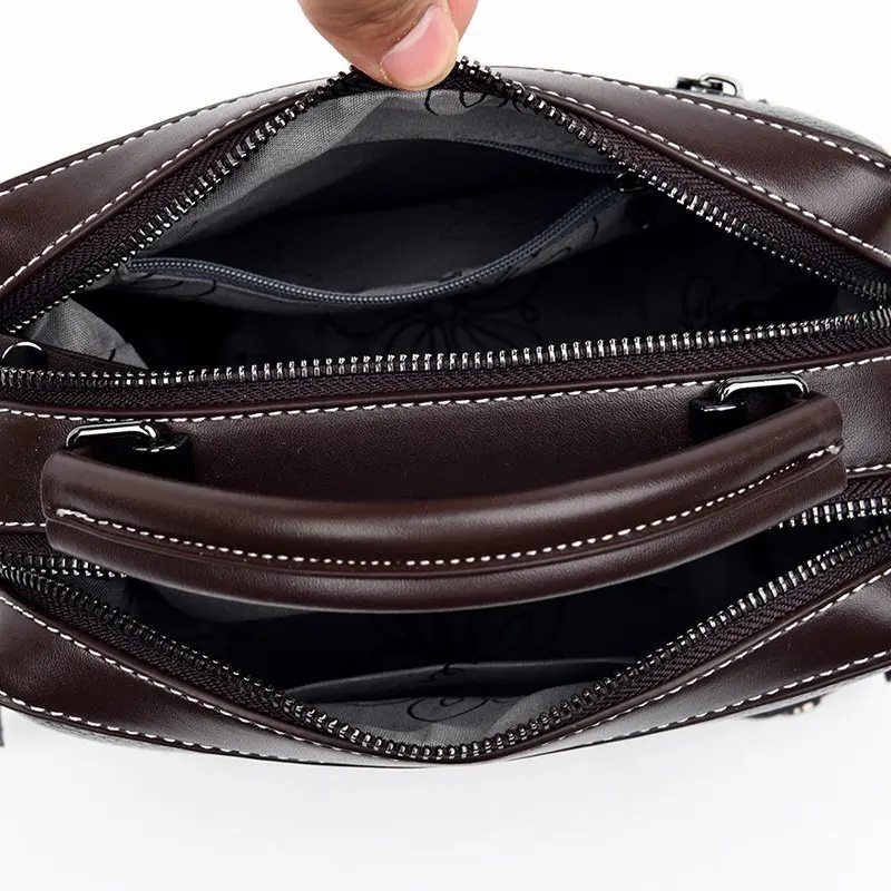 

Designer Leather Handbag 2021 Fashion Winter Rivet Reinforcement Box Type Women's Shoulder Bag Wide Shoulder Strap Messenger Bag