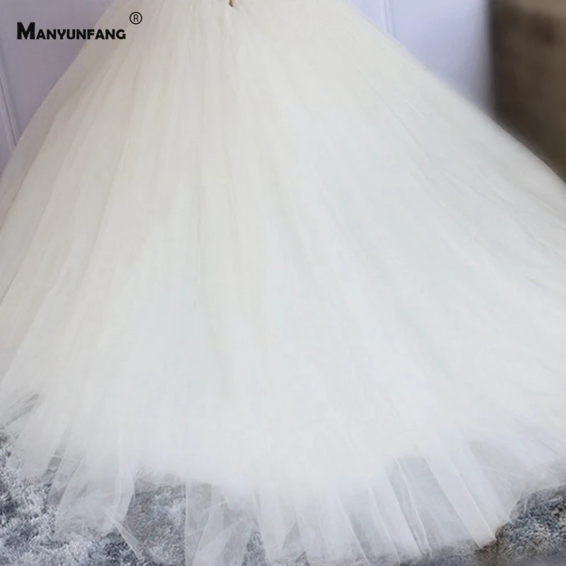 

Custom Made Pearls Strapless Bridal Ball Gown 2021 New Arrival Lace Up Back Sleeveless Chapel Train Wedding Dress for Women