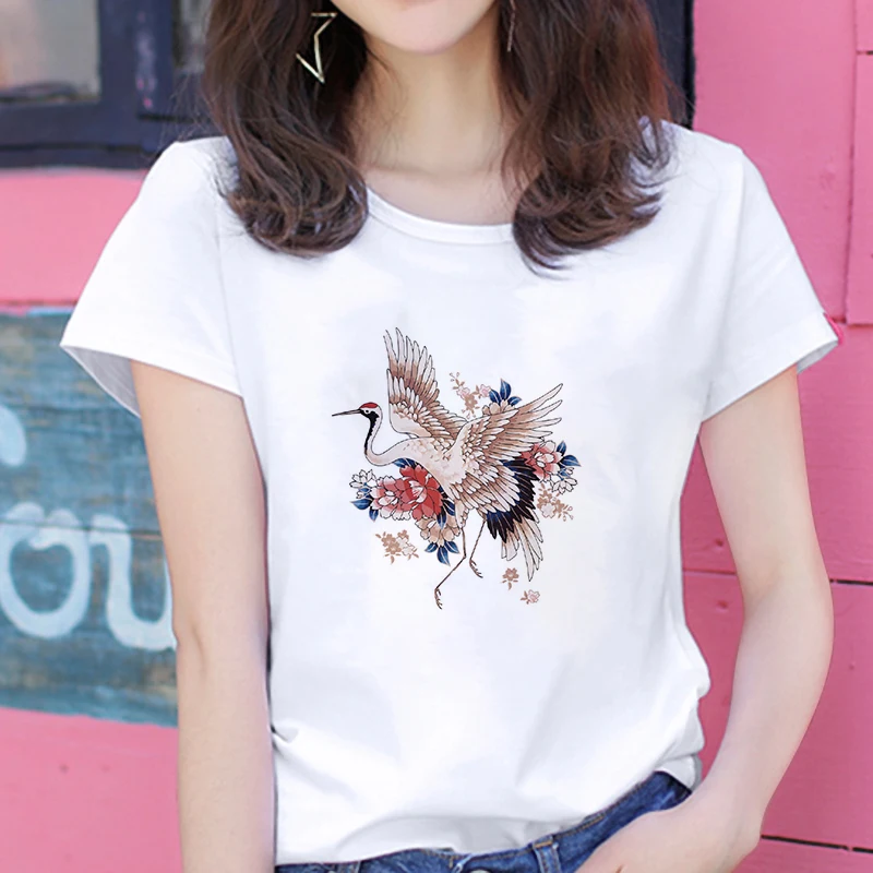 

Красивые футболки в стиле Харадзюку с принтом Красного журавля, женские модные футболки, уличная одежда в стиле хип-хоп, новинка 2021, летние топы, футболки