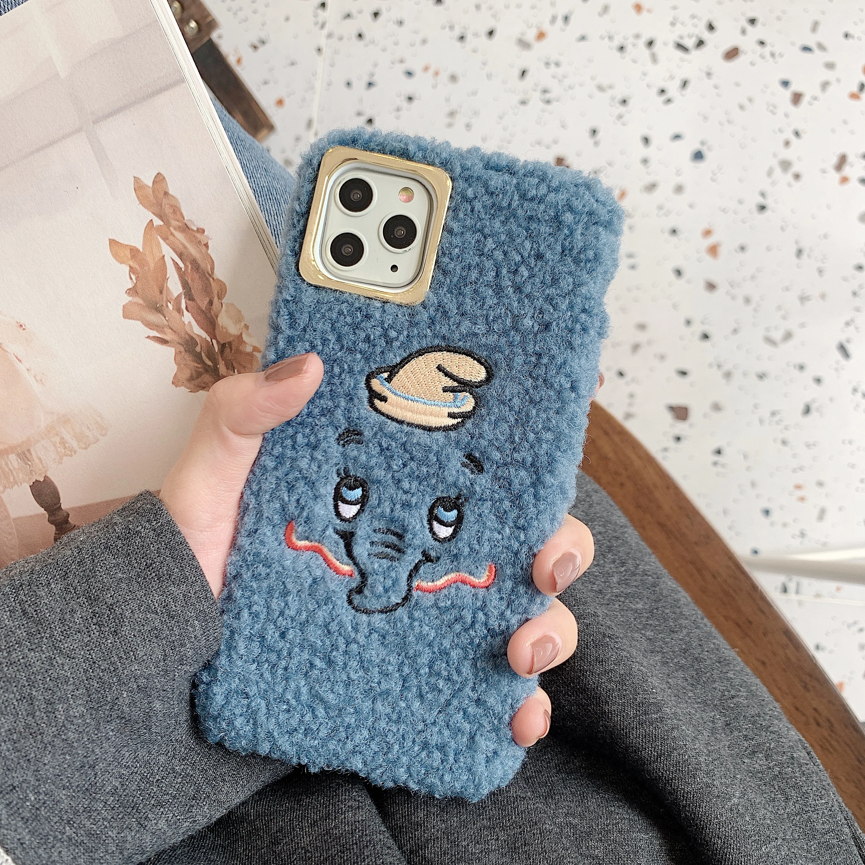 Милый 3D мультфильм вышивка медведь плюшевый мех теплый чехол для телефона 7 8 Plus X