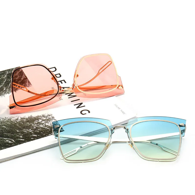 

New Rimless Sunglasses Women Gradient Oversized Shades Metal Oculos Gafas Famale UV400 Protection Sun Glasses for Ladies