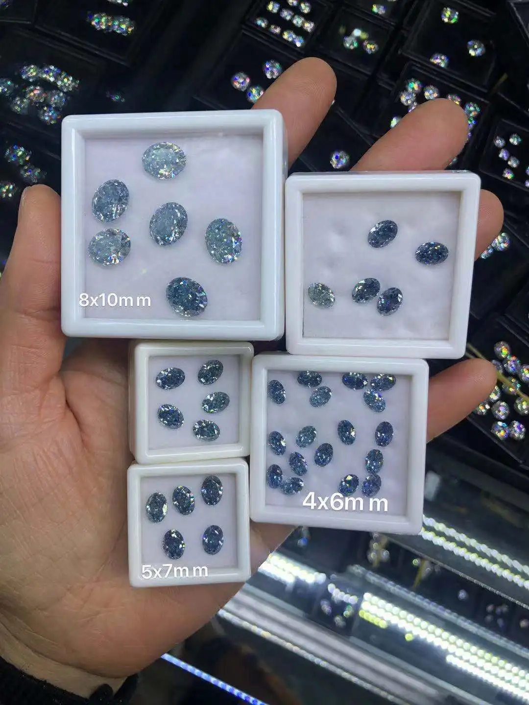 

5.5x5.5mm Hot VVS1 Crushed Ice Cushion Cut Royal Blue Moissanite Accept Customized Wholwsale Top Quality For Jewlery Making