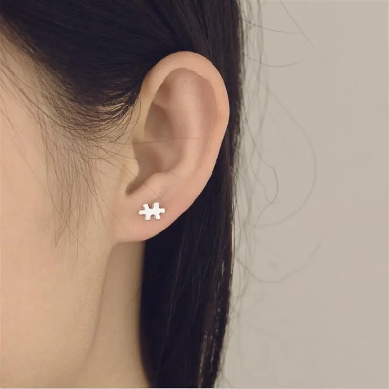 

New Creative Puzzle Small Simple Personality 925 Sterling Silver Jewelry Versatile Popular Sweet Stud Earrings SE953