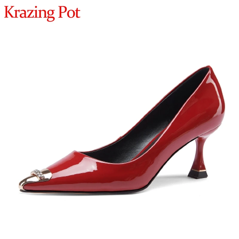 

Женские туфли-лодочки из коровьей спилковой кожи, с острым носком