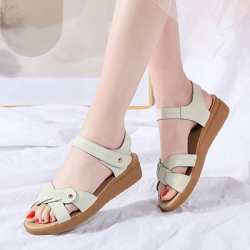 

Женские сандалии, модная однотонная обувь на плоской подошве, женская повседневная обувь на липучке, женские сандалии, пляжные сандалии, ле...