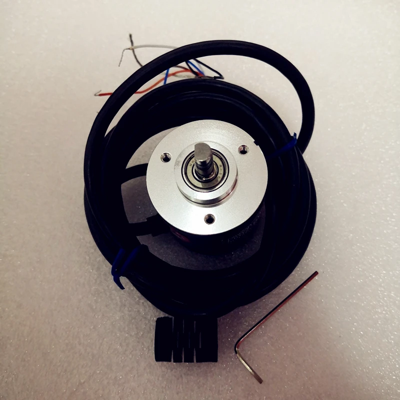 E6B2CWZ6C OMRON роторный энкодер E6B2-CWZ6C 10 20 30 40 60 100 200 300 360 400 500 600 1000 1024 1800 P/R 5-24V E6B2 |