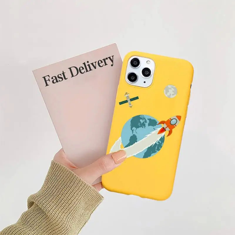 

Cute Cartoon Astronaut Planet Star Phone Case Candy Color Yellow for iPhone 11 12 pro XS MAX 8 7 6 6S Plus X 5S SE 2020 XR