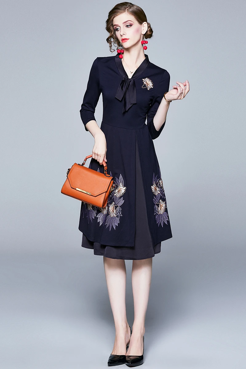 

Elegant Lady Autumn Winter Floral Embroidery Dress Womens Clothes Bow Collar Vintage Party Casual Robe Femme Aline Vestidos