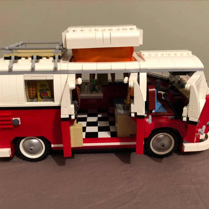 Конструктор Лего Technic Creator Volkswagen T1 1354 шт. |