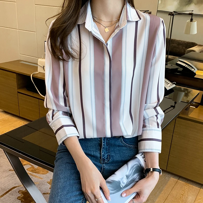 

Chikichi Striped Collar Blouse 2021 Spring and Autumn New Korean Retro Wild Long-sleeved Chiffon Shirt Women