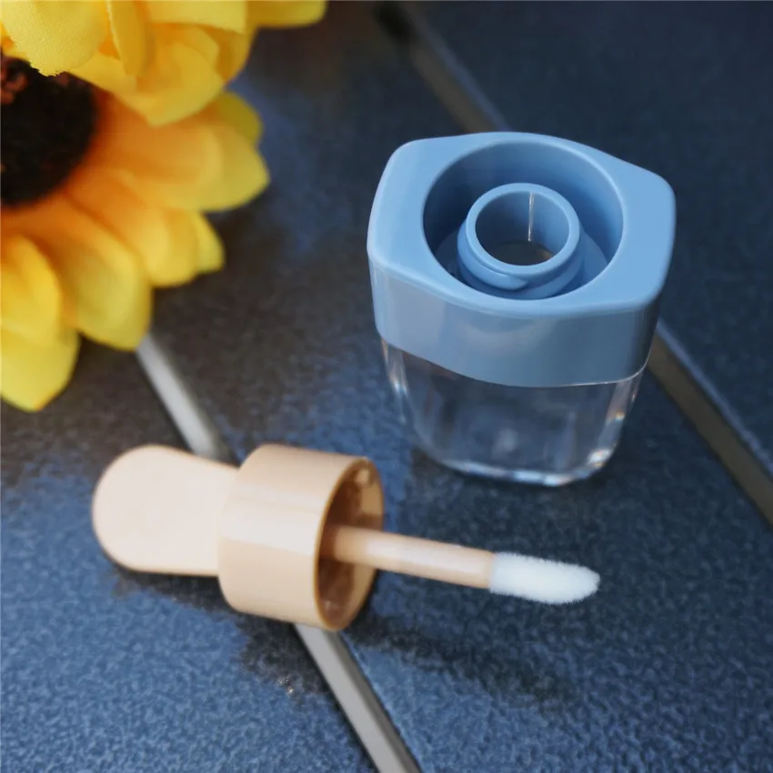 

10/30/50pcs 8ml Portabe Lip Gloss Bottle Empty Cosmetic Blue Ice Cream Lipgloss Tube Packaging Material Makeup DIY Lip Glaze