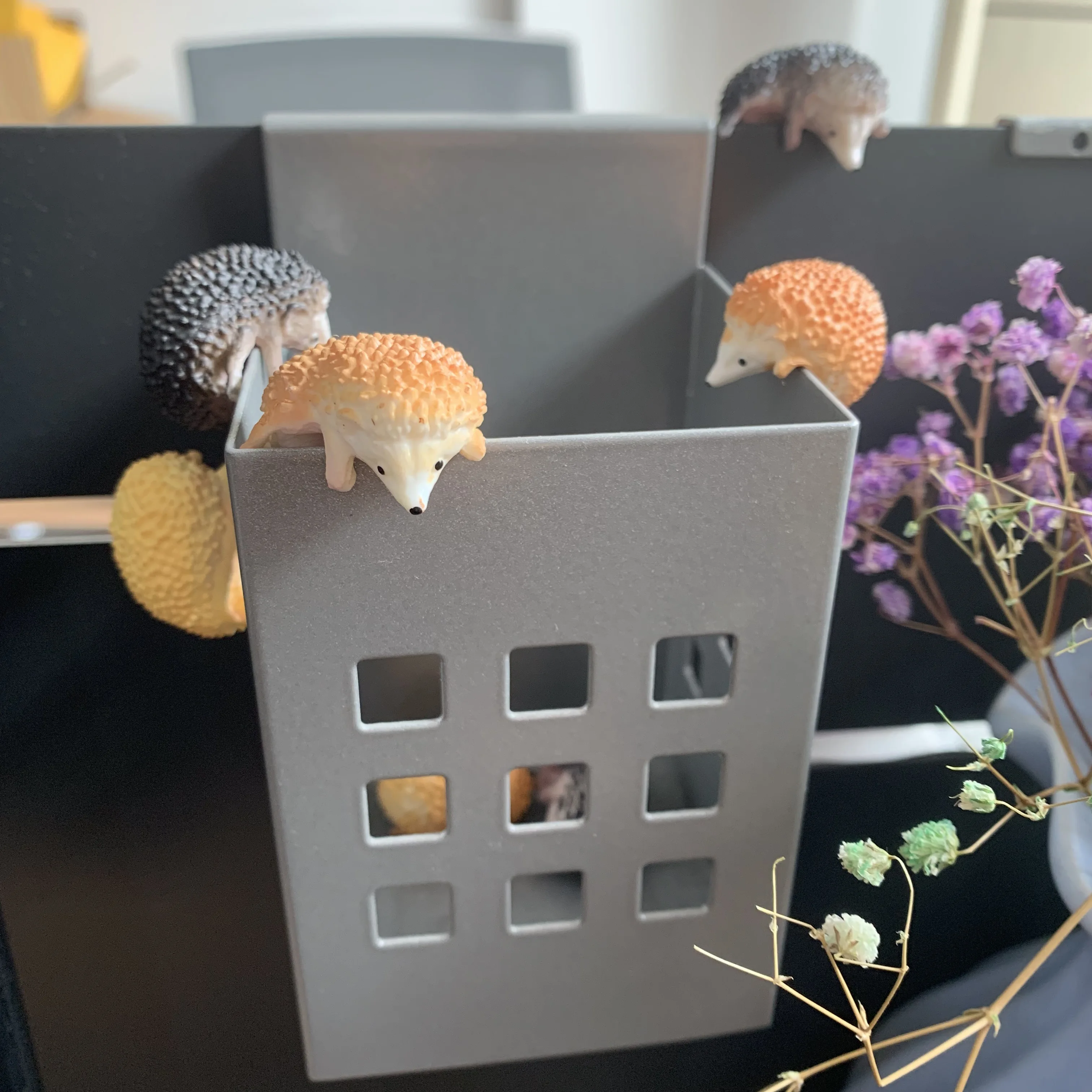 

20Pcs Mini Custom Pvc Toys Hedgehog Hanging On The Cup Figures Kids Animal Shape Creative Household