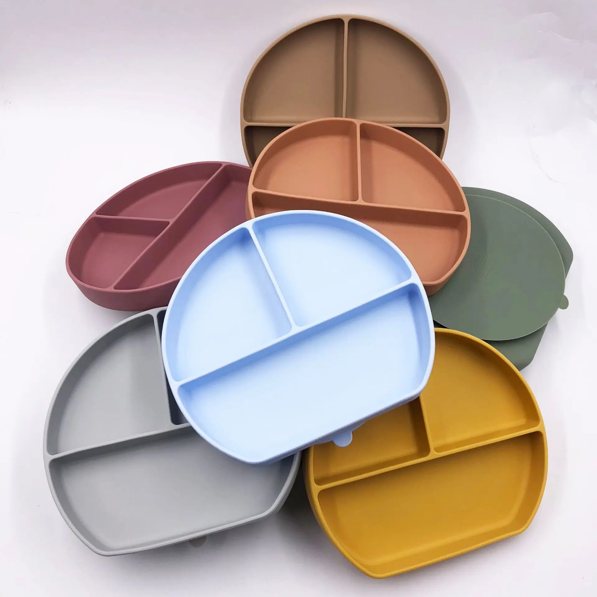 

Dividing plate Food grade silica gel strong suction cup integrated Anti falling auxiliary food plate